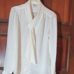 CREAMY BLOUSE Size 14 PYKETTES LONG SLEEVES